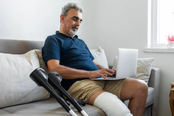 Post-operative Care Tips After a Knee Replacement Post-operative Care Tips After a Knee Replacement